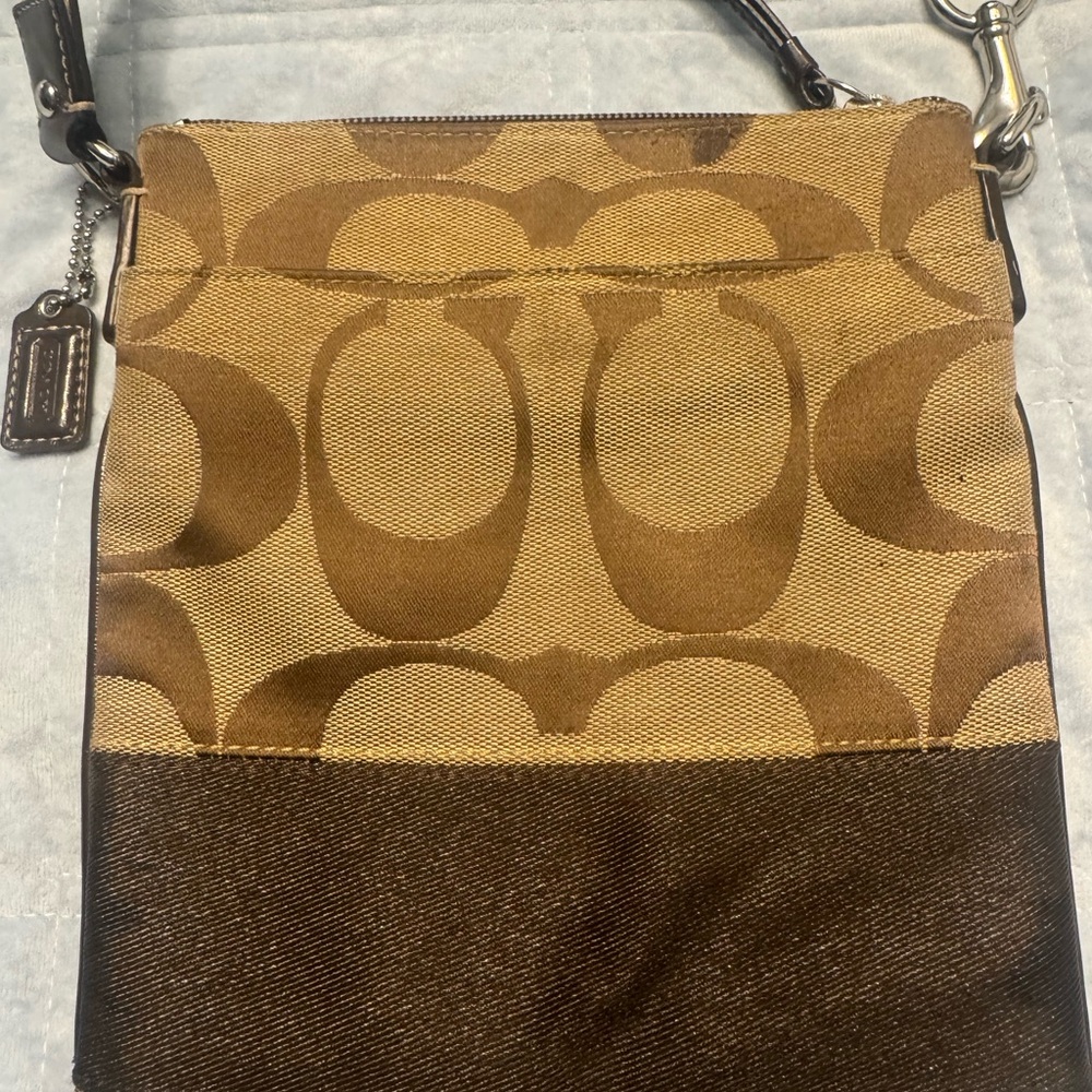 Coach‎ Crossbody Cutie